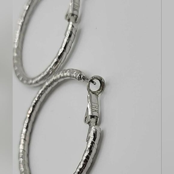 Vintage Signed Silver hoop earrings - Picture 7 of 7